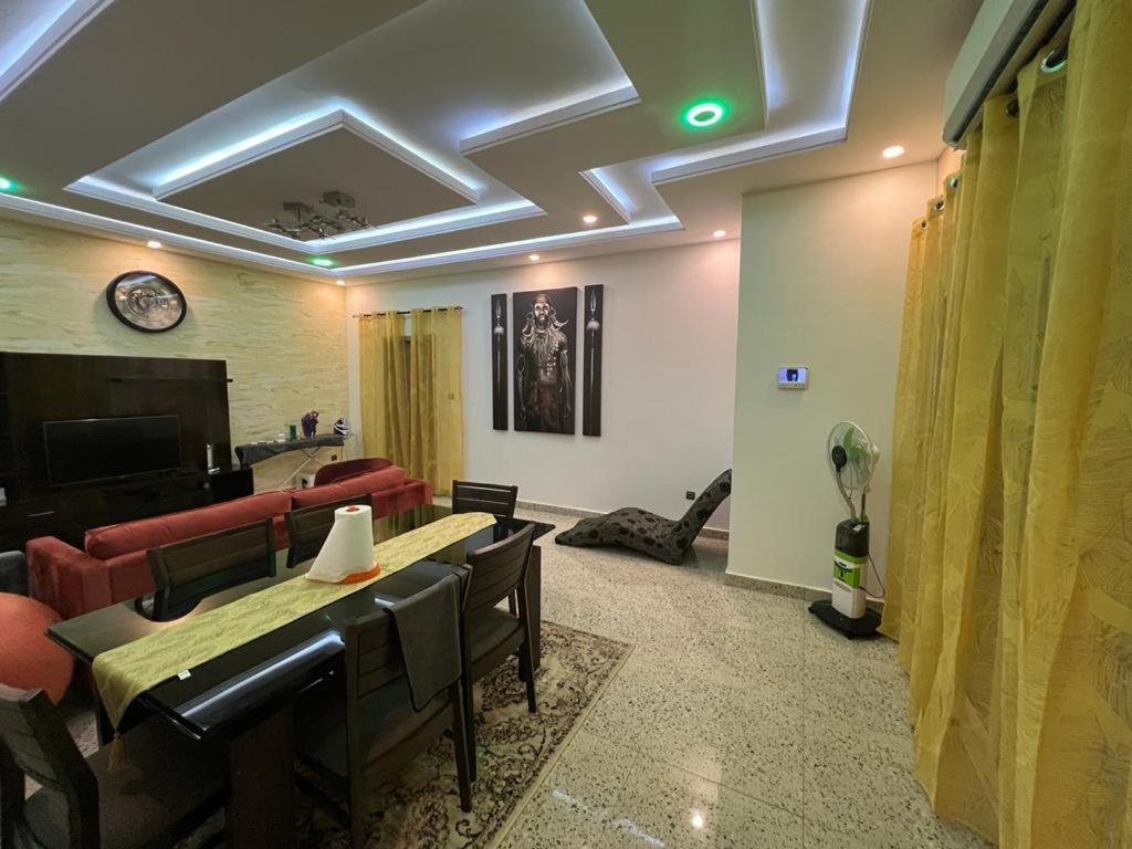 Smb-Gn Residence Lambandji - Electricite Et Wifi H24 Conacri Exterior foto