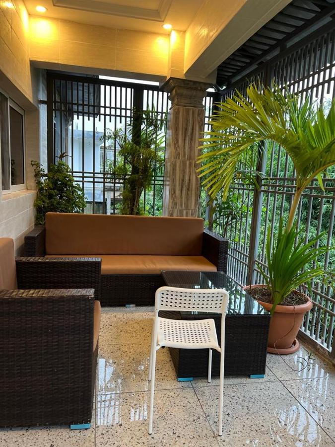 Smb-Gn Residence Lambandji - Electricite Et Wifi H24 Conacri Exterior foto